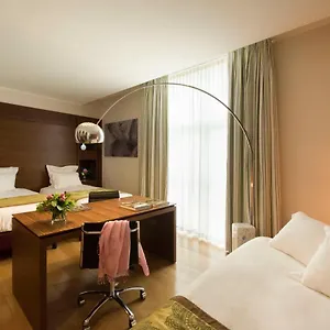 Western Premier Bhr Treviso فندق
