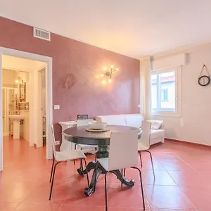 Apartament Train Station, Mestre
