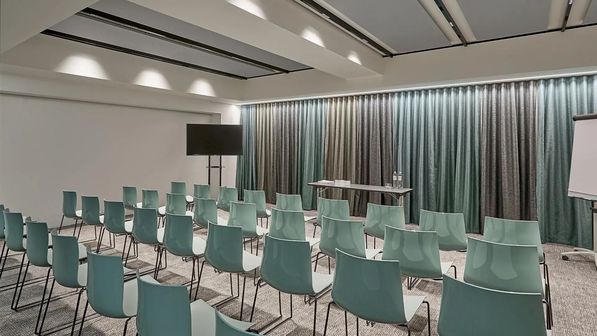 Four Points By Sheraton Venice Mestre 4*,