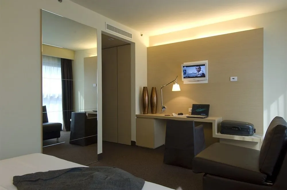 Hotel Four Points By Sheraton Venice Mestre